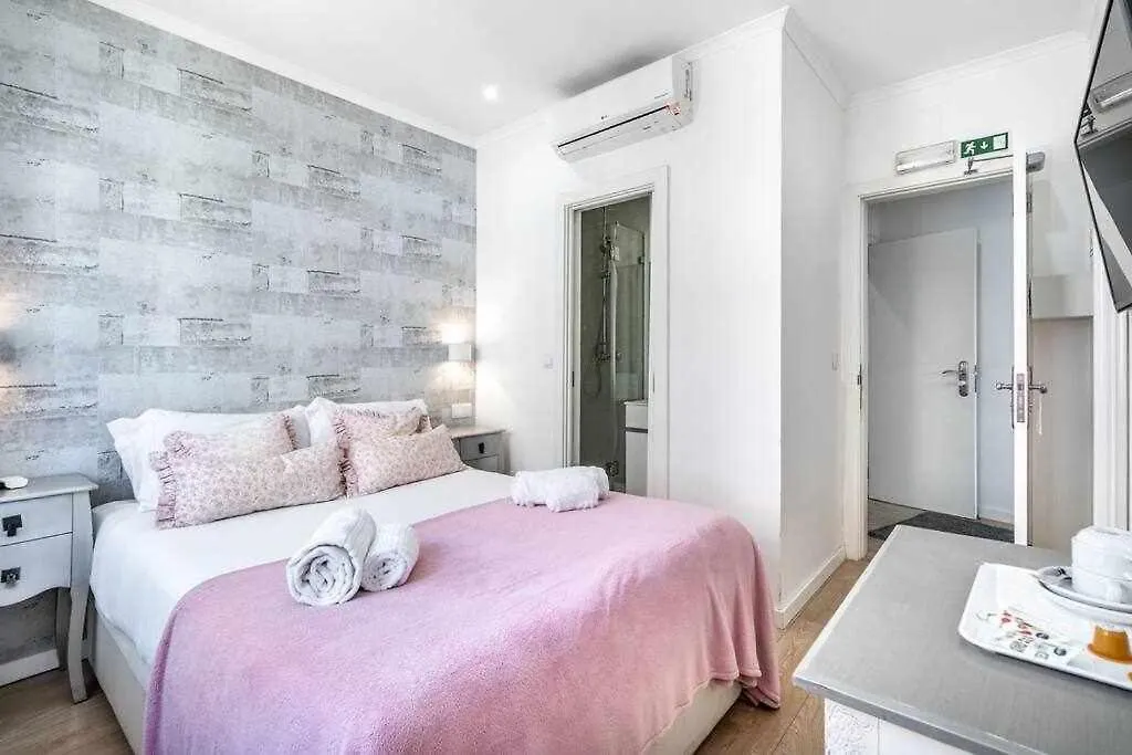 Konukevi Lisbon Terrace Suites Special For Groups Up To 19 Guests